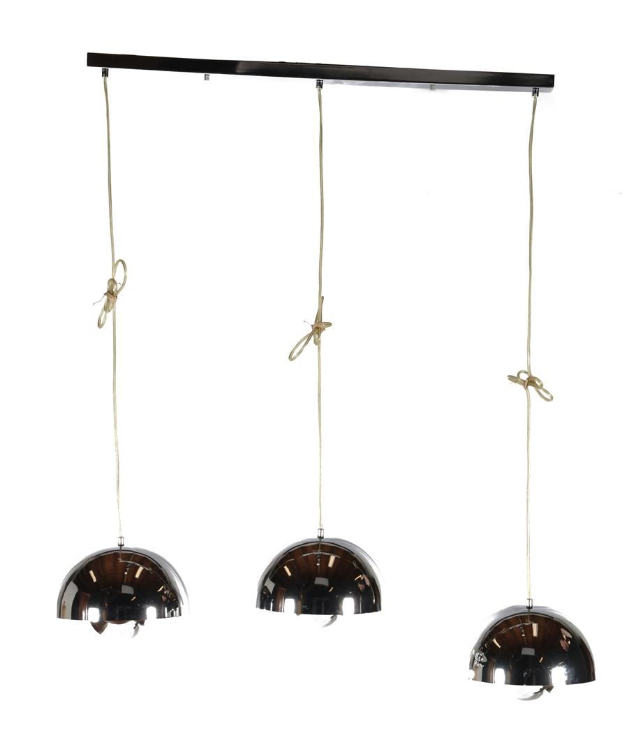Null Verner Panton风格的镀铬金属3灯吊灯，每个灯罩直径26厘米