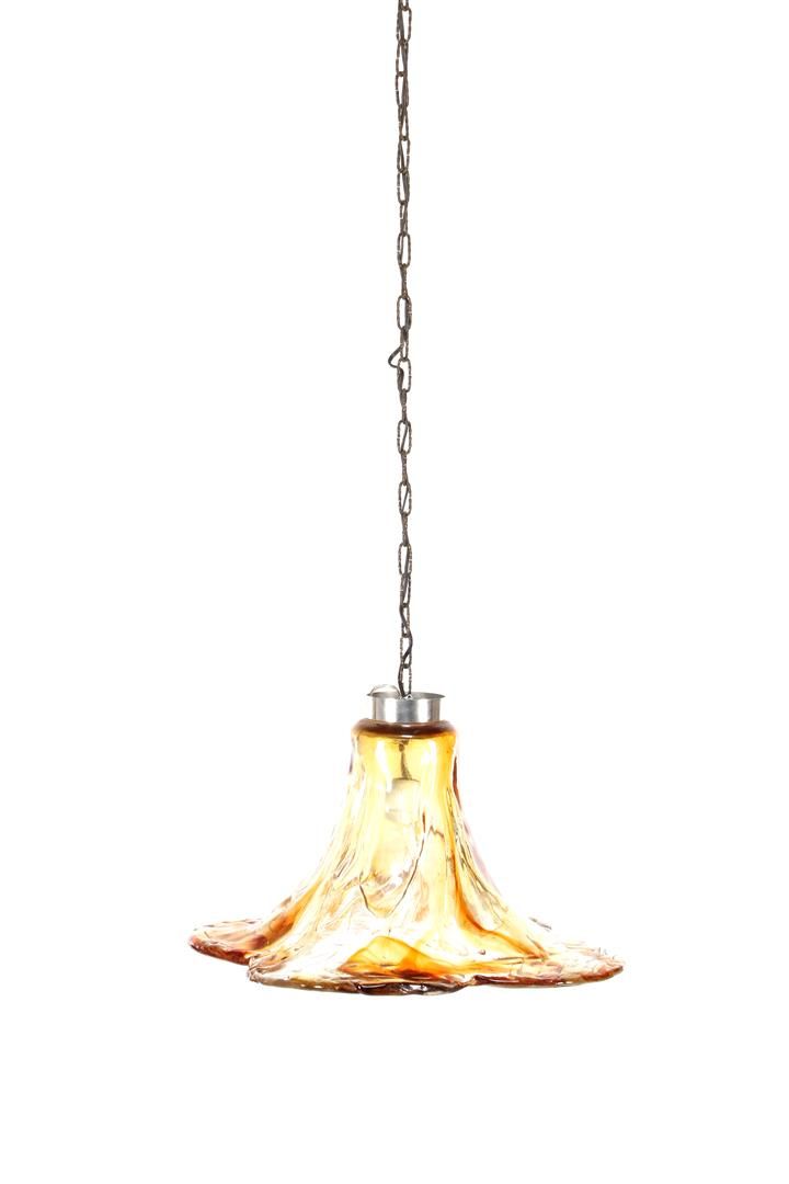 Carlo Nason 卡洛-纳森 (1935-)
玻璃单灯吊灯，由Carlo Nason为Mazzega设计，模型'Flower'，可能是Murano玻璃，意&hellip;