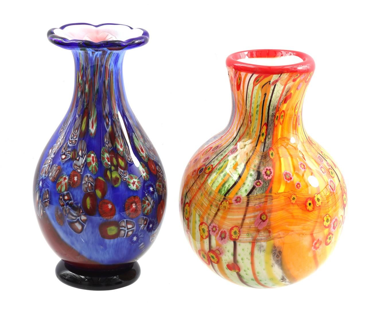 Null 2 vases décoratifs en verre, 26 cm et 28 cm de haut