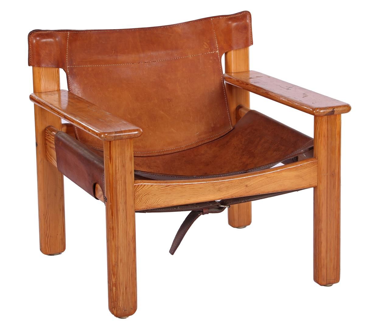 Null 松木扶手椅，配马鞍皮靠背和座椅，Karin Möbring 设计，宜家家居制造，型号 "Natura"，瑞典，1970 年代。靠背高 69 厘米