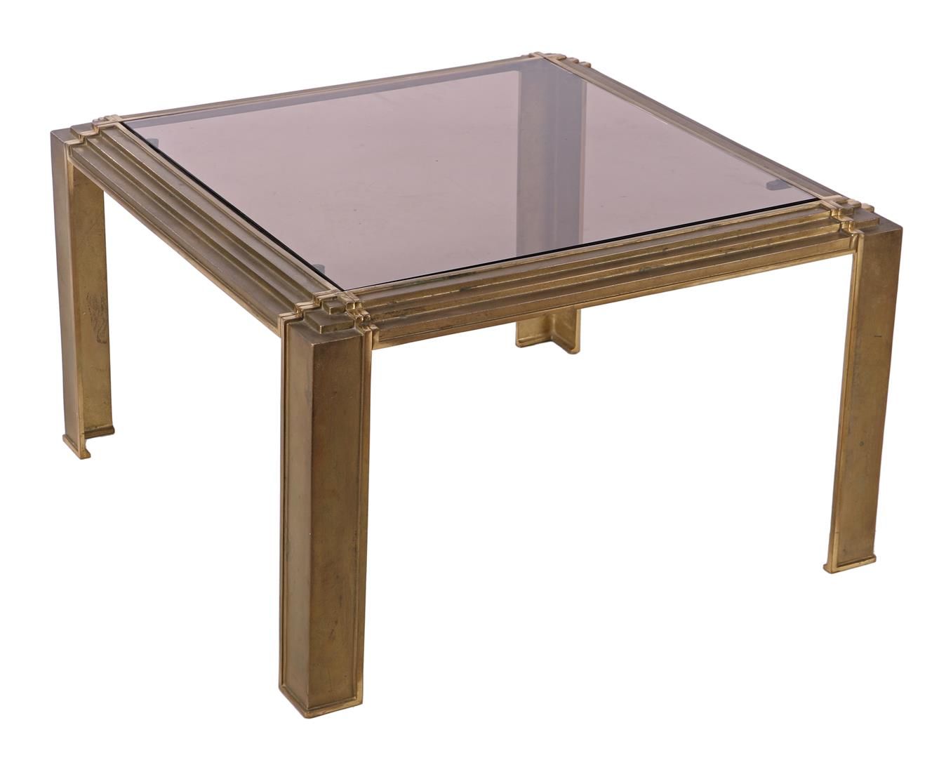 Null 黄铜茶几，烟熏玻璃桌面，荷兰，1970/1980 年代，高 45 厘米，桌面尺寸 74x74 厘米