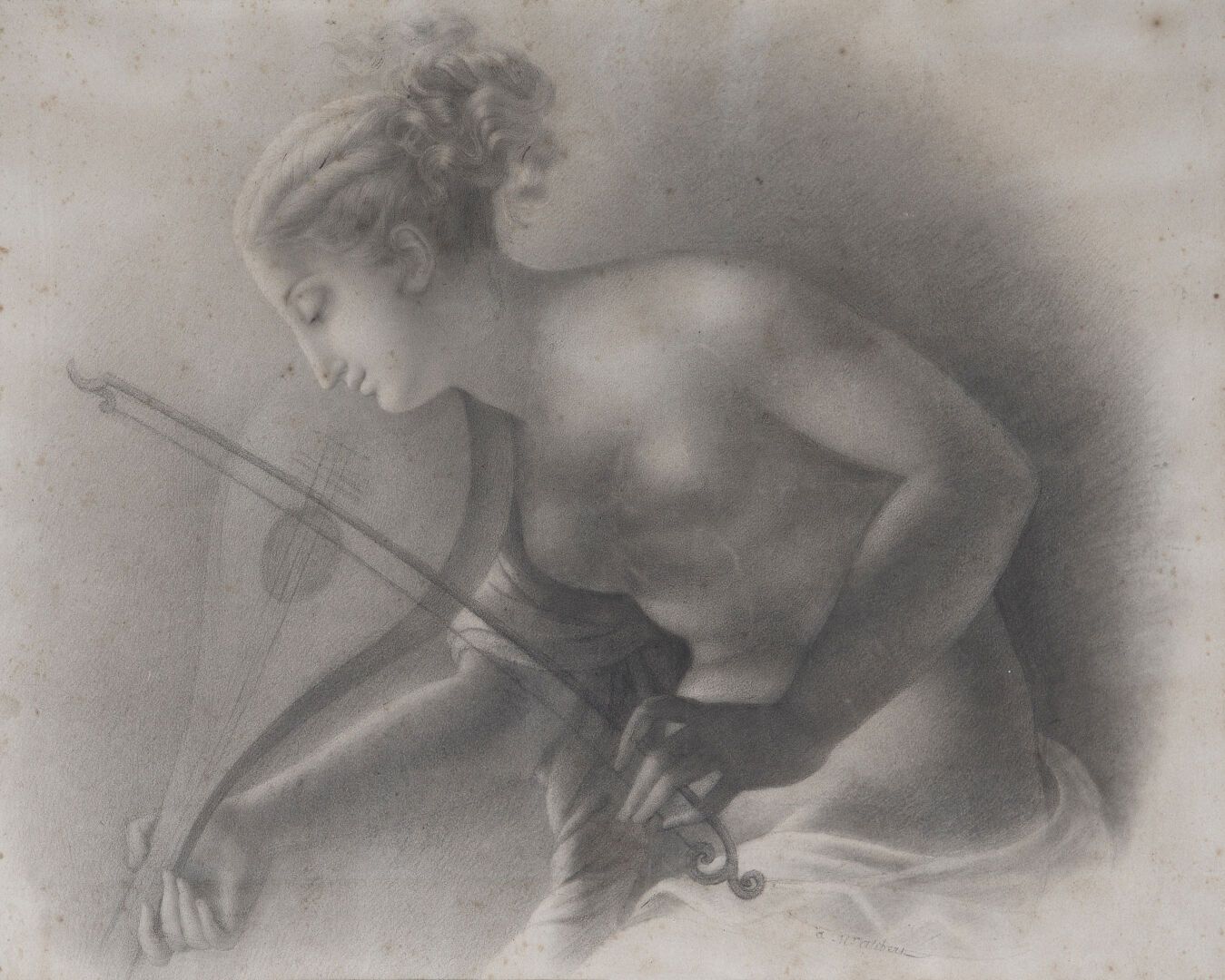 Null 19世纪的法国学校
拿着小提琴的女人，继吉罗代之后
黑色铅笔和树桩
(下部有旧的装裱痕迹和小的污点）
画的右下角注有 "给阿里伯特先生"，左下角的装裱&hellip;