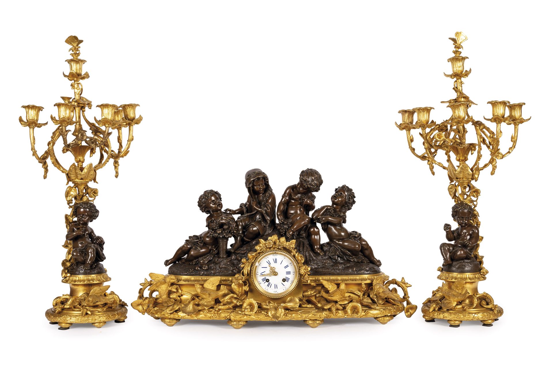 Null Importante garnison d'époque Napoléon III de style Louis XV en bronze doré &hellip;