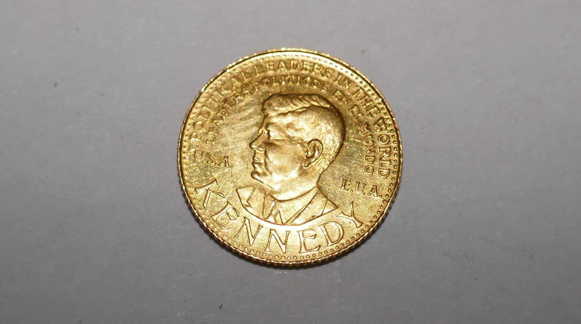Null Eine Goldmedaille Kennedy 1,5 gr