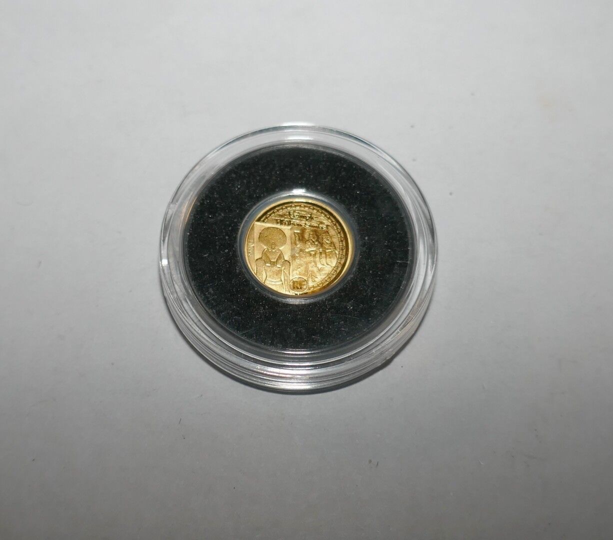 Null Una medaglia in oro 24K Il Tempio di Abu Simbel, 0,5 gr