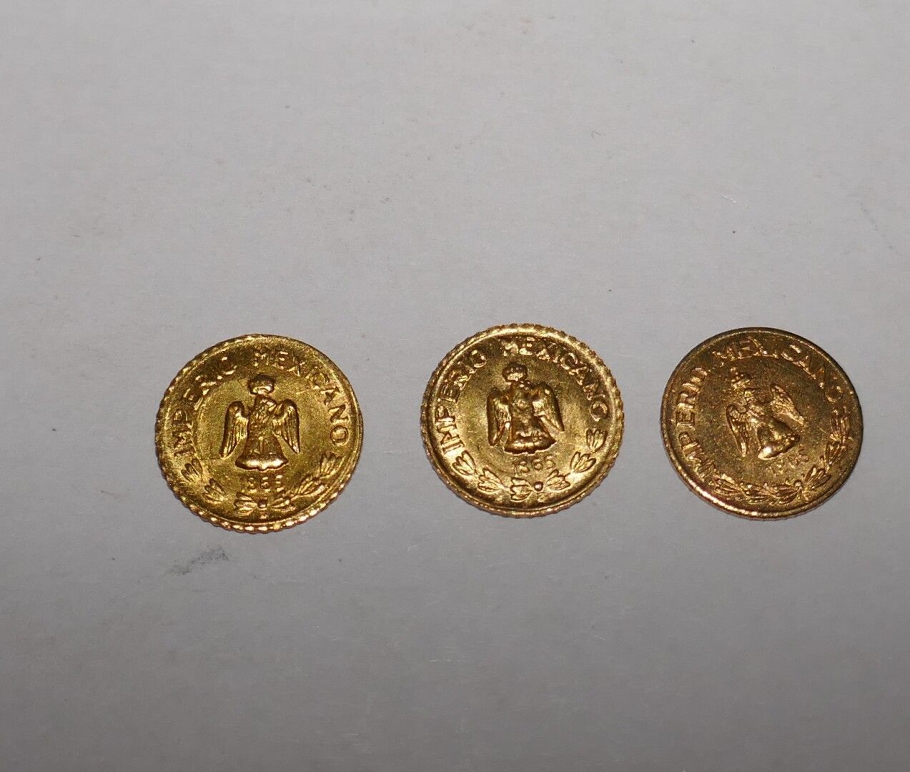 Null 3 monete d'oro di 1 peso messicano 1865, PT 4,2 gr