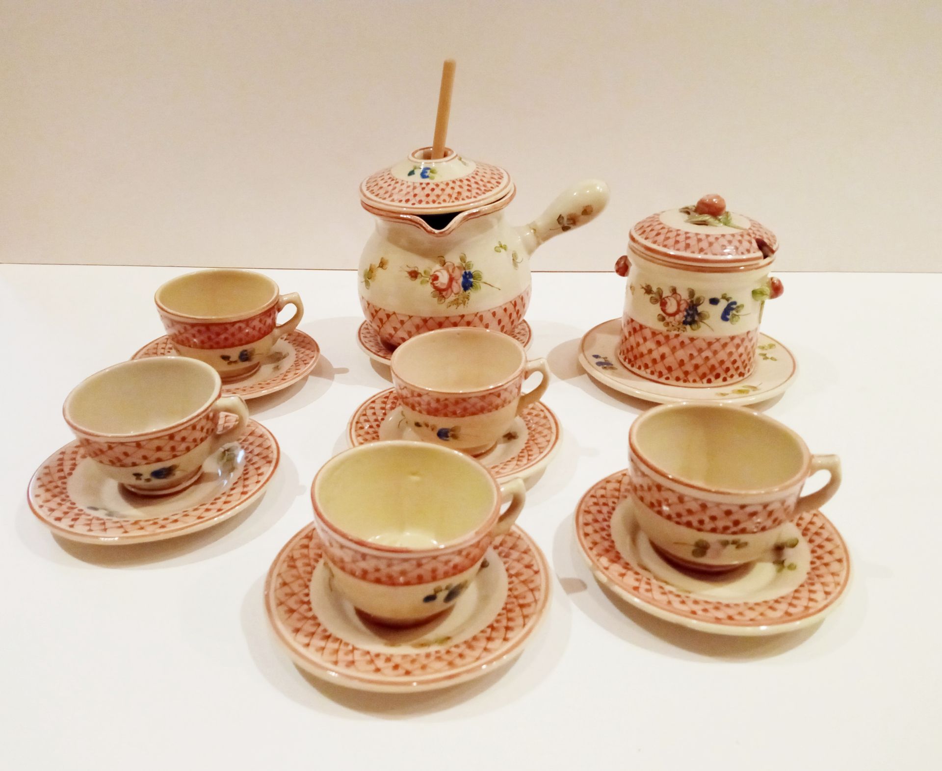 Vintage set of chocolate, sugar bowl and 5 sets of plate…