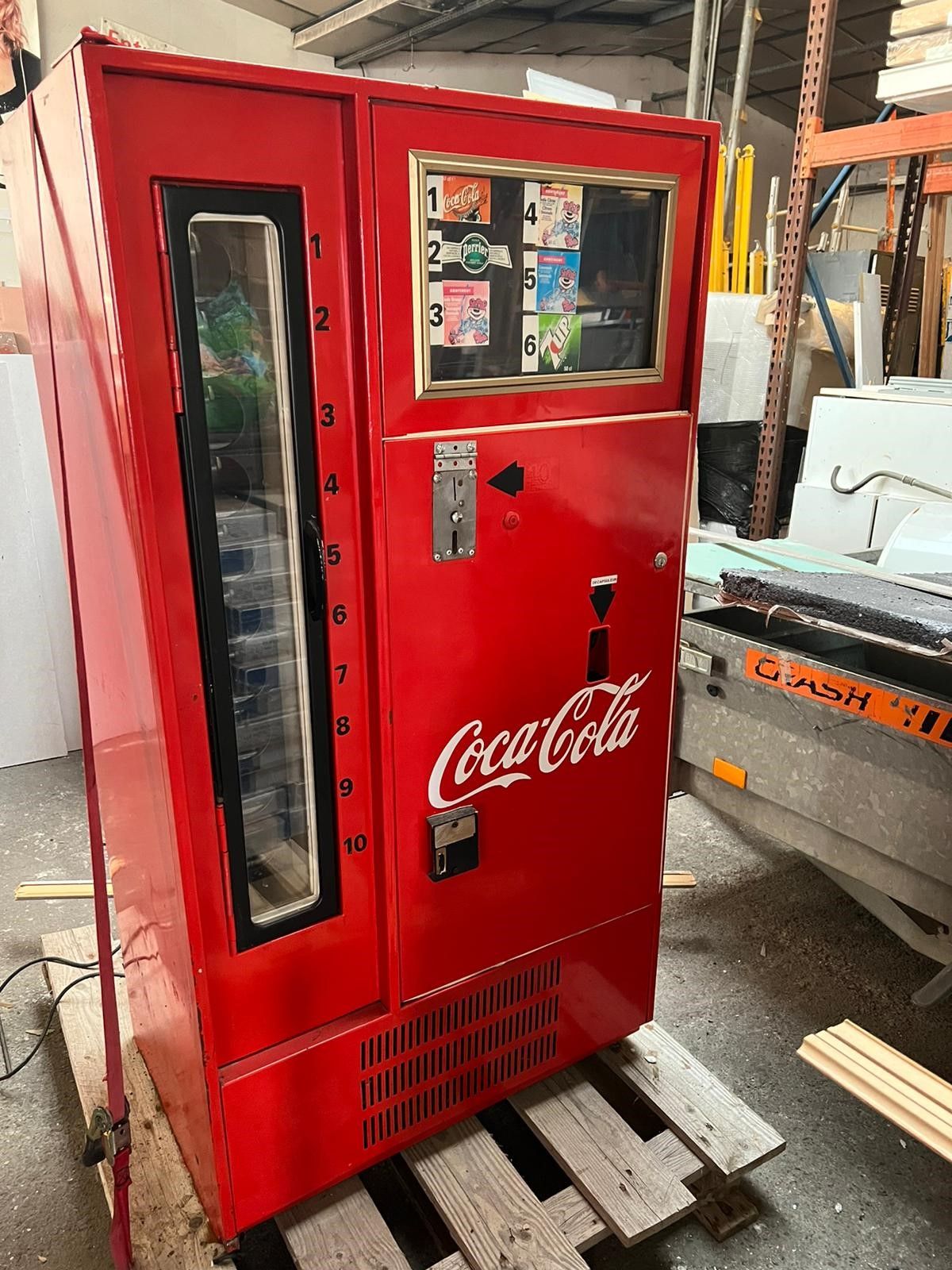 Vintage beverage dispenser stamped COCA COLA, in working…