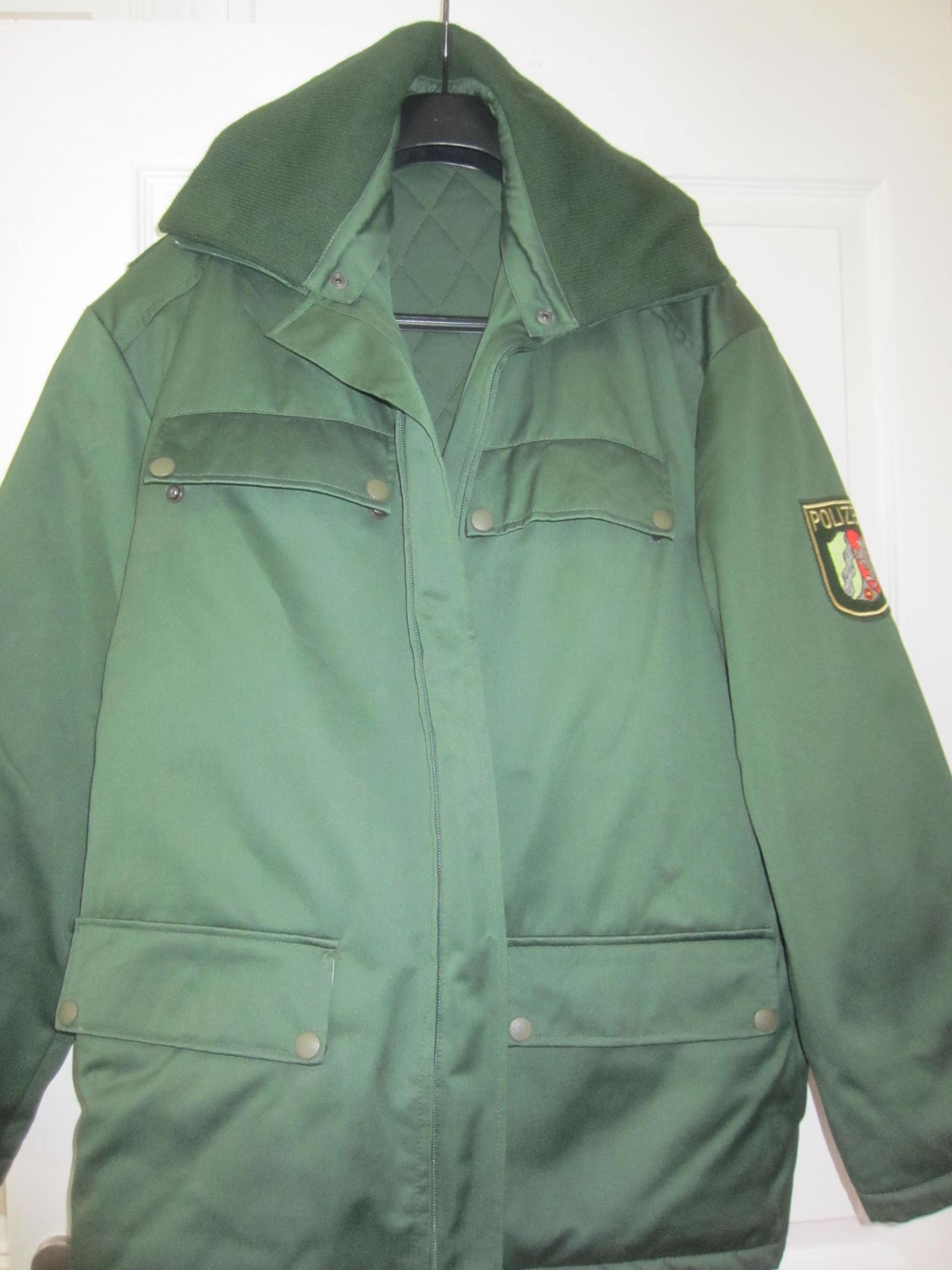 Null Jacke aus Polyester und Wolle der deutschen Polizei aus den 90er Jahren mit&hellip;