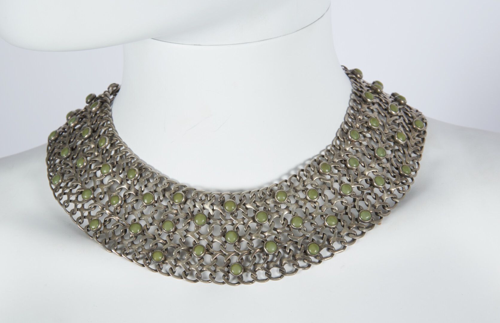 Null Un collar mexicano de plata con piedras de jade - peso bruto : 160g