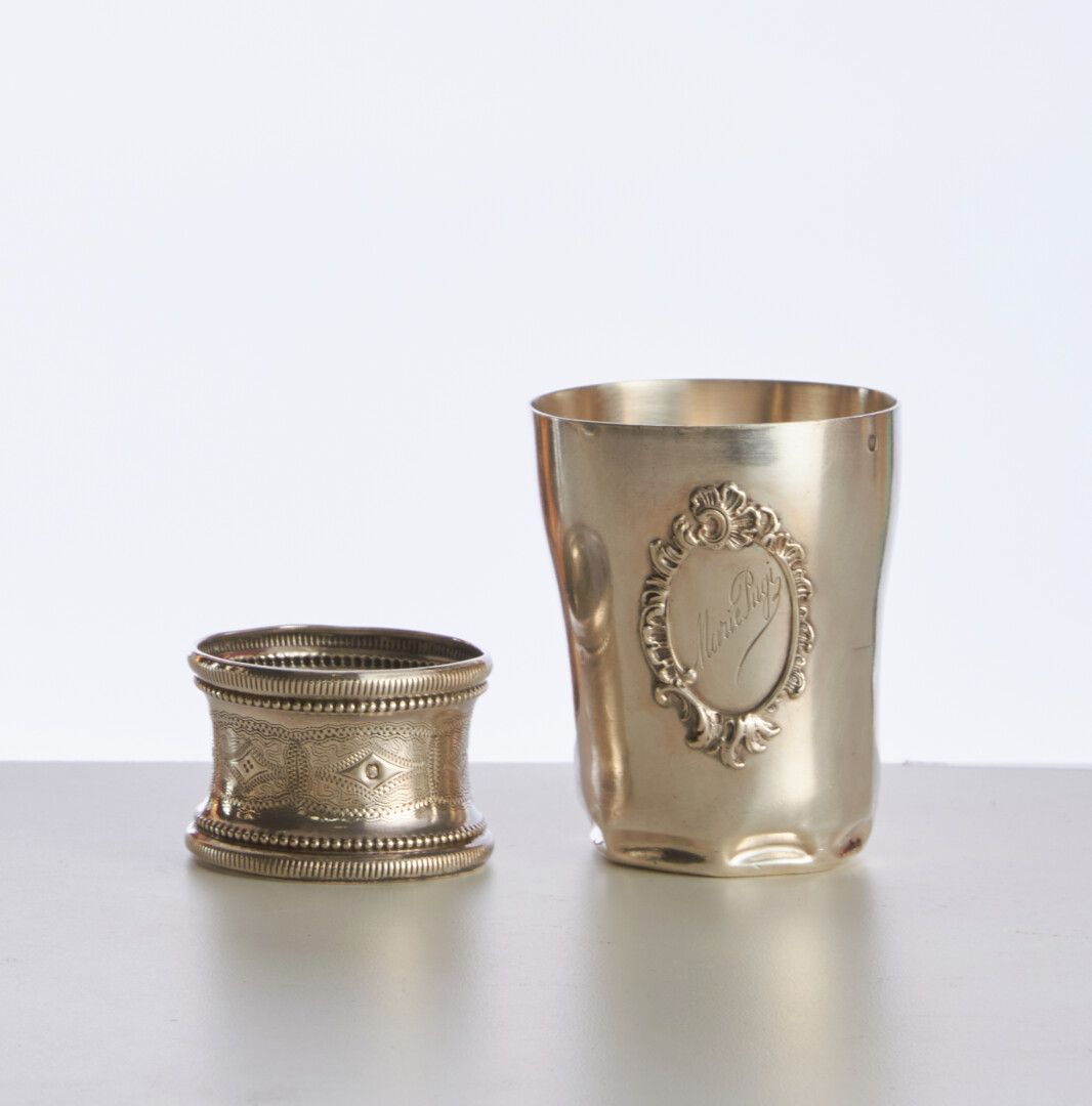Null A silver tumbler Minerve mark - weight : 94g

And a silver napkin ring Mine&hellip;