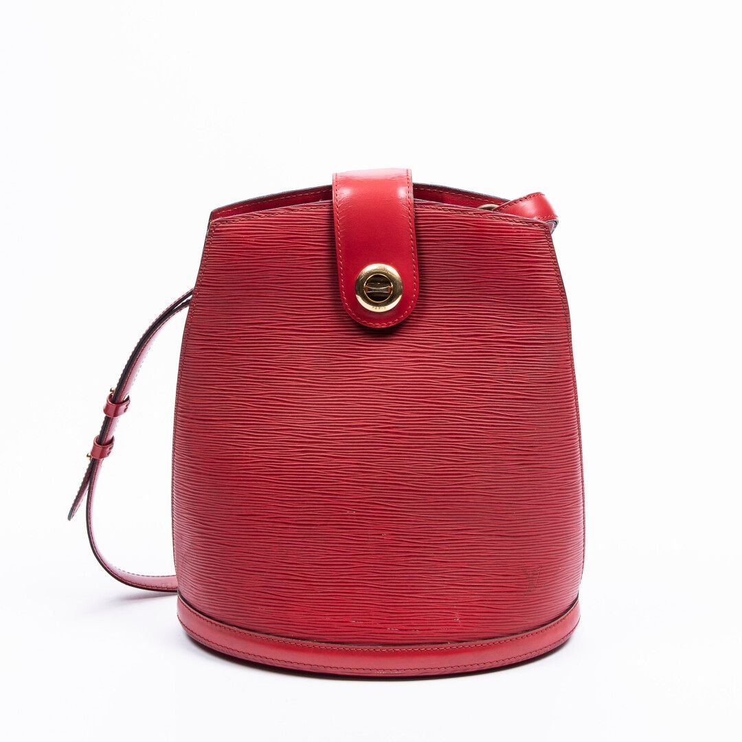 Null LOUIS VUITTON

1995

Tasche "Cluny"

"Cluny" Tasche



Rotes Epi-Leder

Red&hellip;