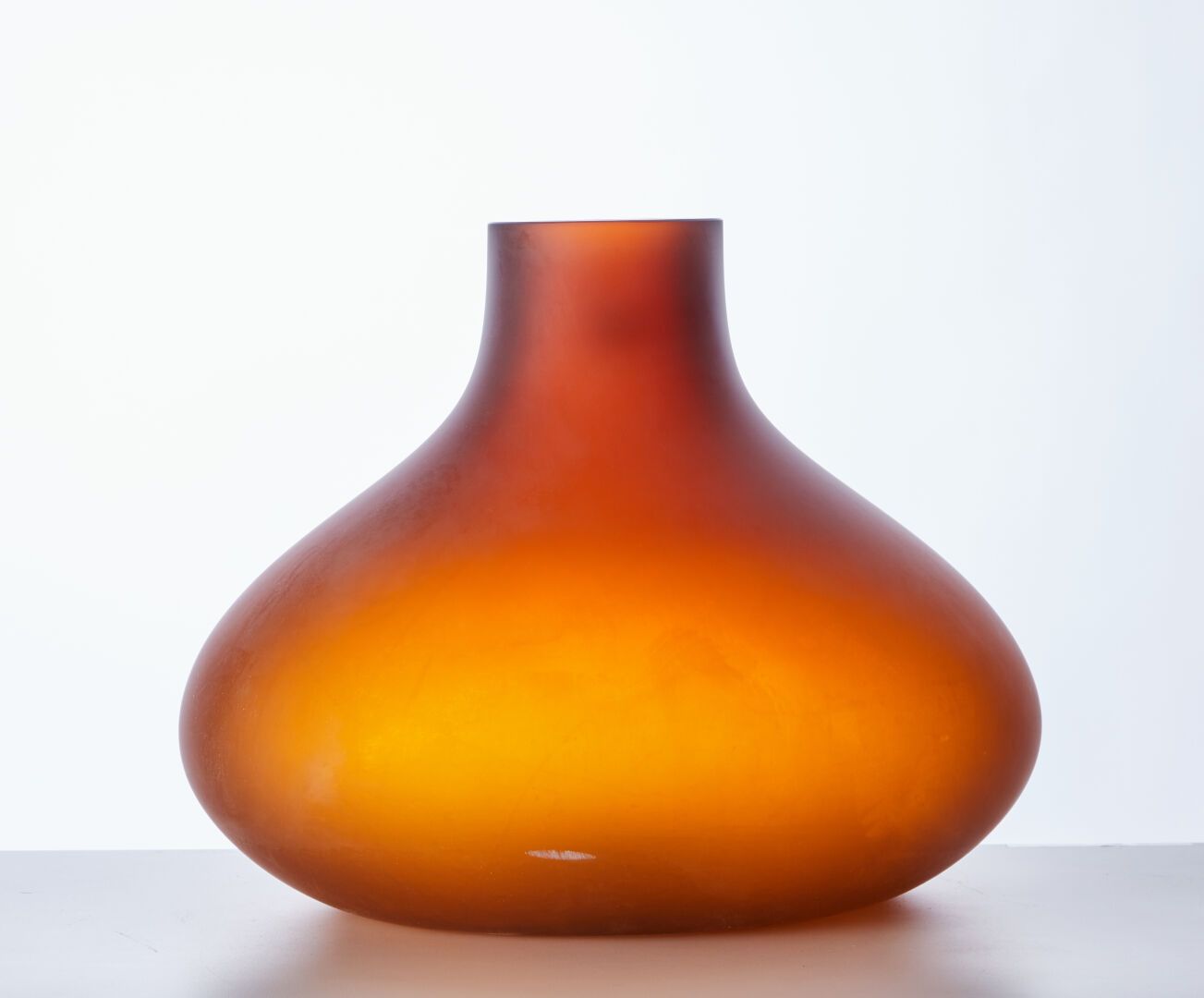 Null SALVIATI Murano

Eine Vase Fiesolani - H: 31 Diam: 40