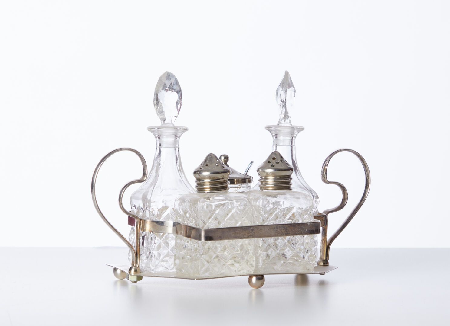 Null A condiment set in English metal with its bottles