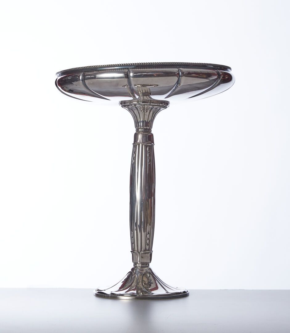 Null 一个镀银的杯子 - 高 : 34.5 - 直径 : 27