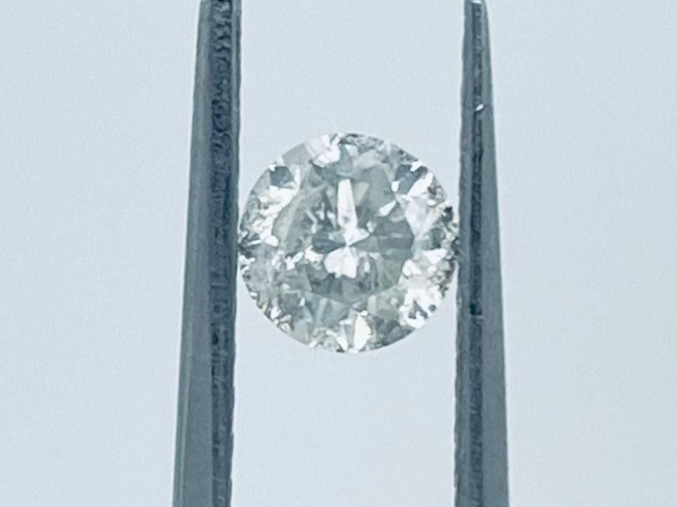 Null 钻石0.62克拉H色纯度i2-明亮式切割-证书编号-C21220-6
