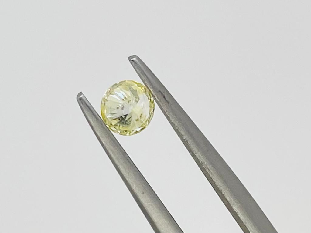 Null DIAMANTE 0,3 CT FANCY GIALLO PUREZZA SI2 - TAGLIO BRILLANTE - F20305-14