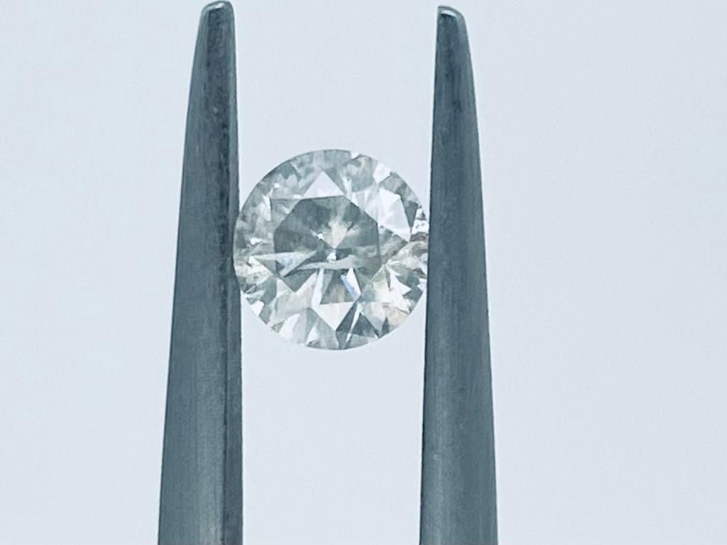 Null 钻石0.58克拉i-i2-明亮式切割-证书编号-C30102-6