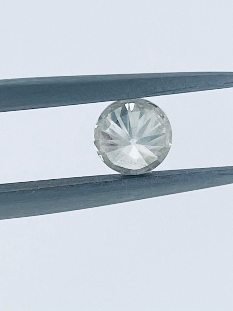 Null 钻石 0.51克拉 颜色 J 纯度 i1 - 明亮式切割 - C20805-20