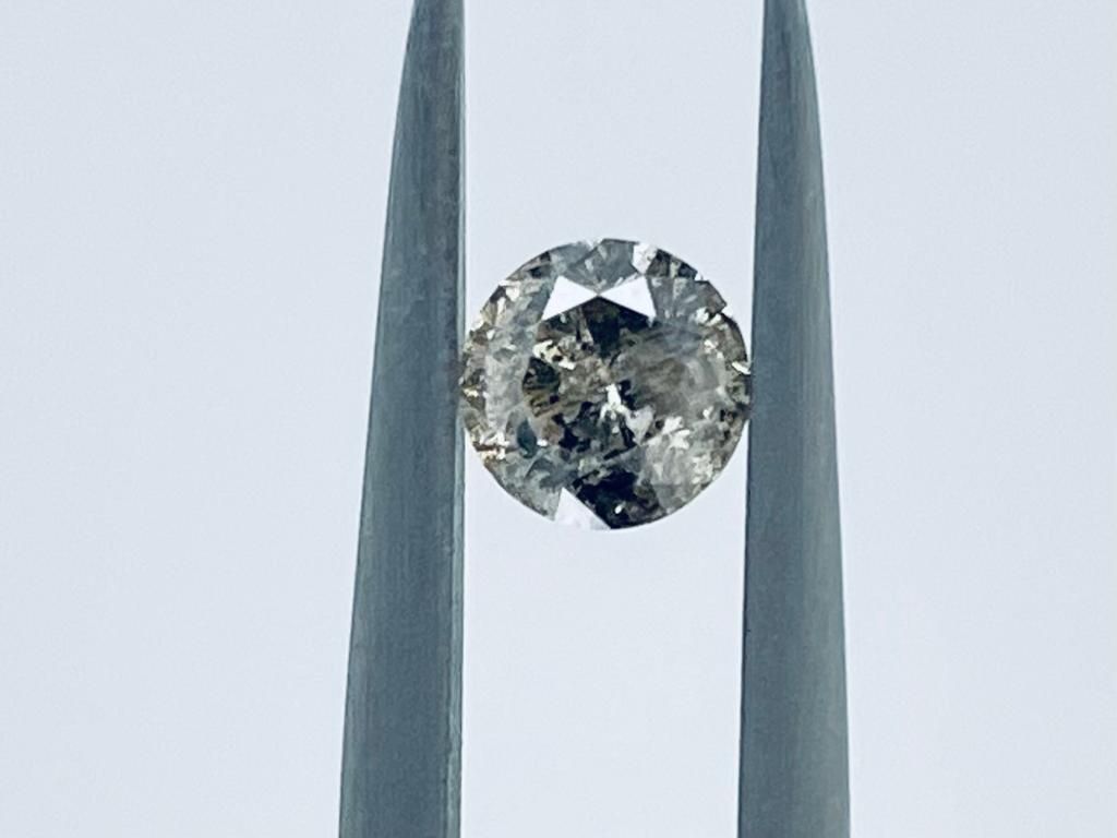 Null 钻石0.51克拉，浅棕色，净度I2，明亮式切割 - F20801-27