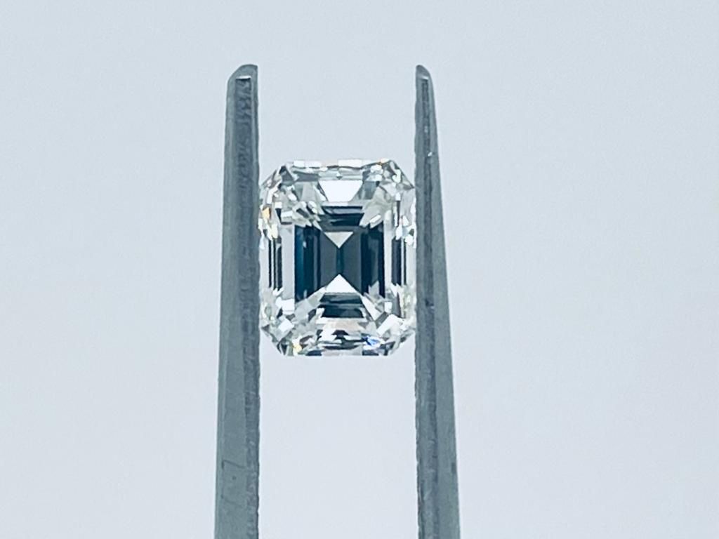 Null 钻石1.12克拉H色纯度VVS2 - 祖母绿切割 - GIA证书 - MH21201