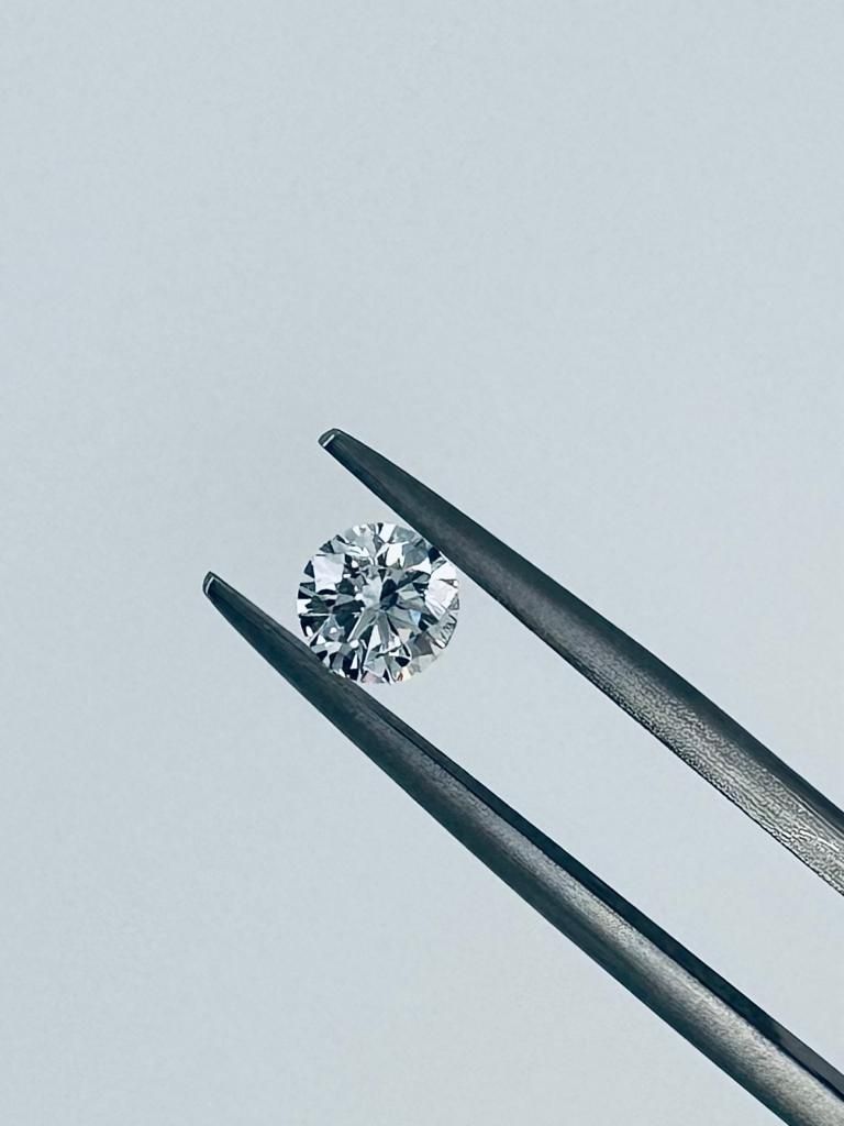 Null 钻石0.51克拉D - VVS1 - 明亮式切割 - GIA证书 - pt30103