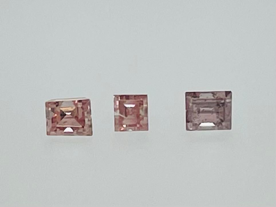 Null 3颗钻石0.26克拉花式粉红浓密清晰度SI1和I2 - 混合切割 - AM20705-28