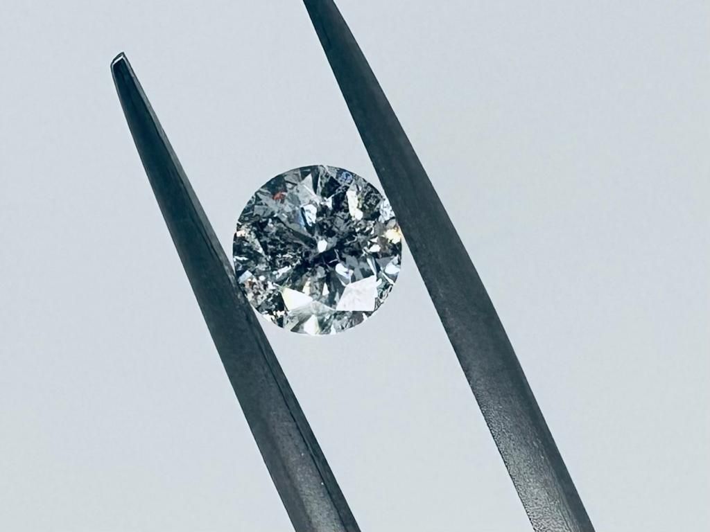 Null 钻石1.01克拉D色纯度I2 - 明亮式切割 - 激光雕刻+证书编号 - C30204-5