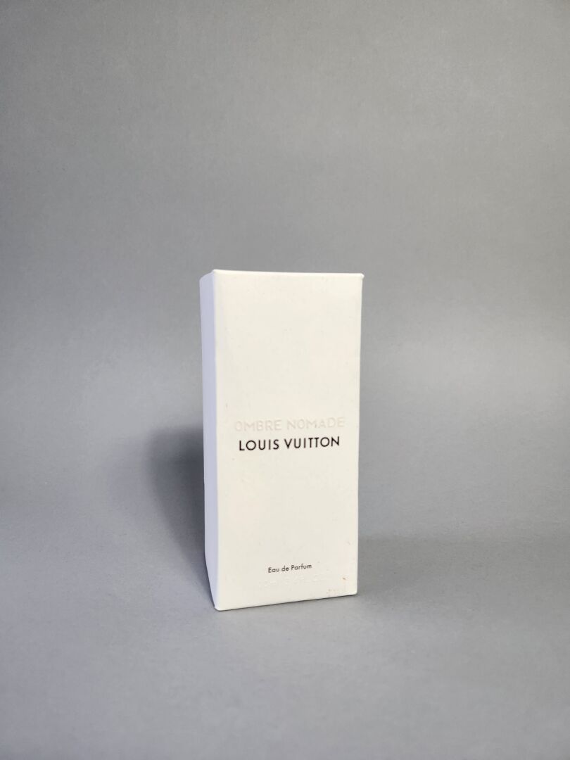 Null LOUIS VUITTON
Ombre Nomade
Eau de parfum, 100 ml
(Non ouvert)
