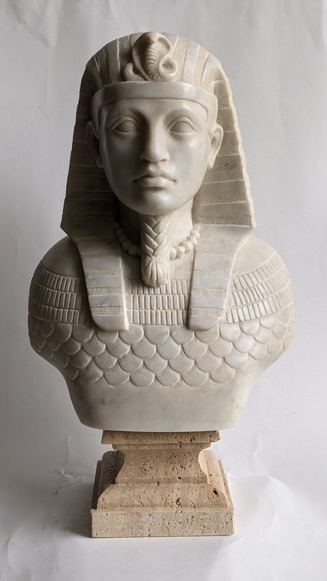 Null Bust of Egyptian Pharaoh 52x30x18cm XX century