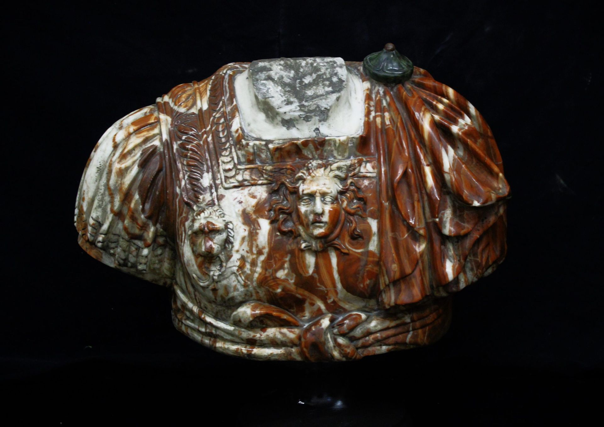 Null Buste en marbre jaspé sicilien, 61x66x24cm - 20e siècle
