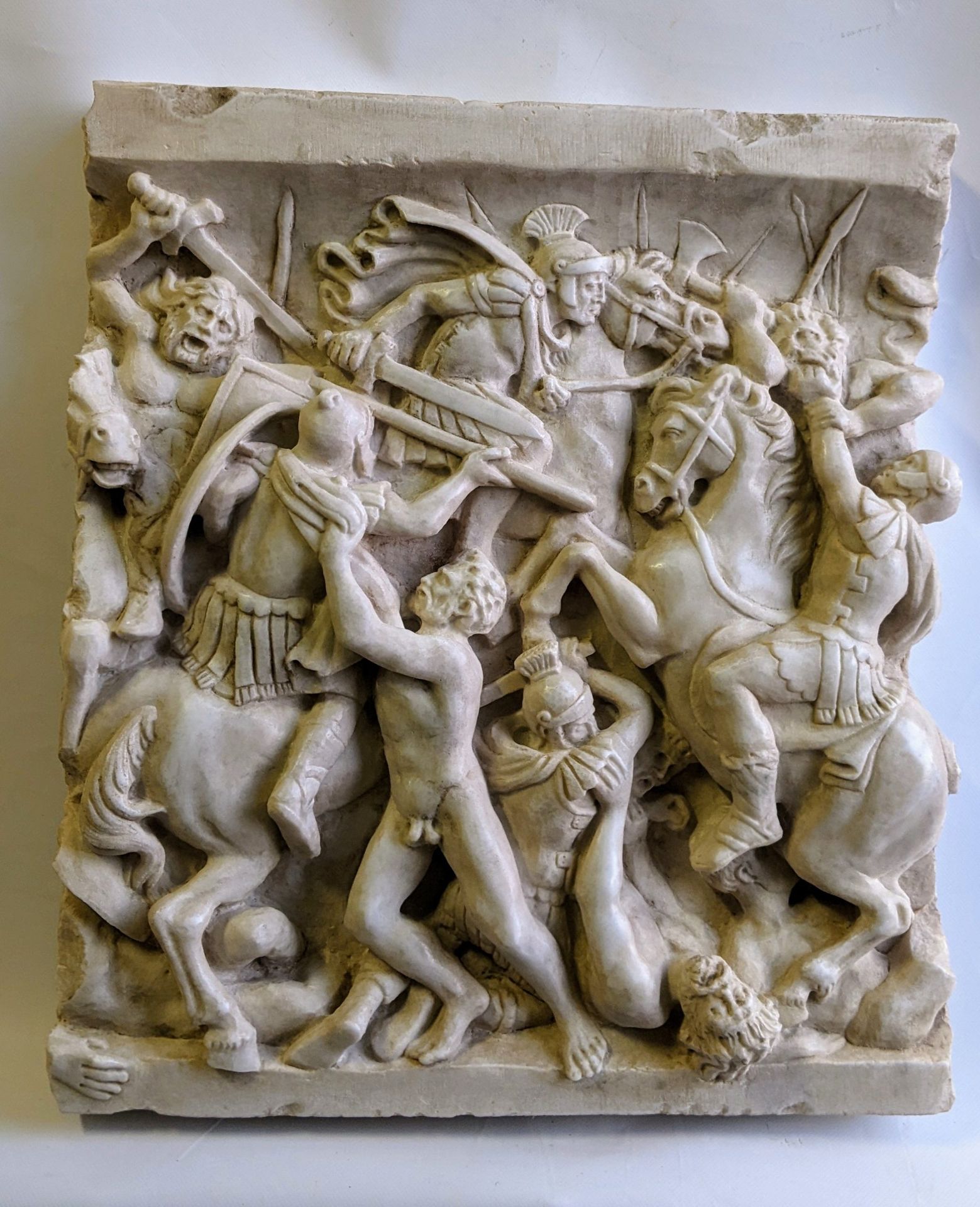 Null Bataille en haut-relief (fragment), 57x51x10cm - 20e siècle