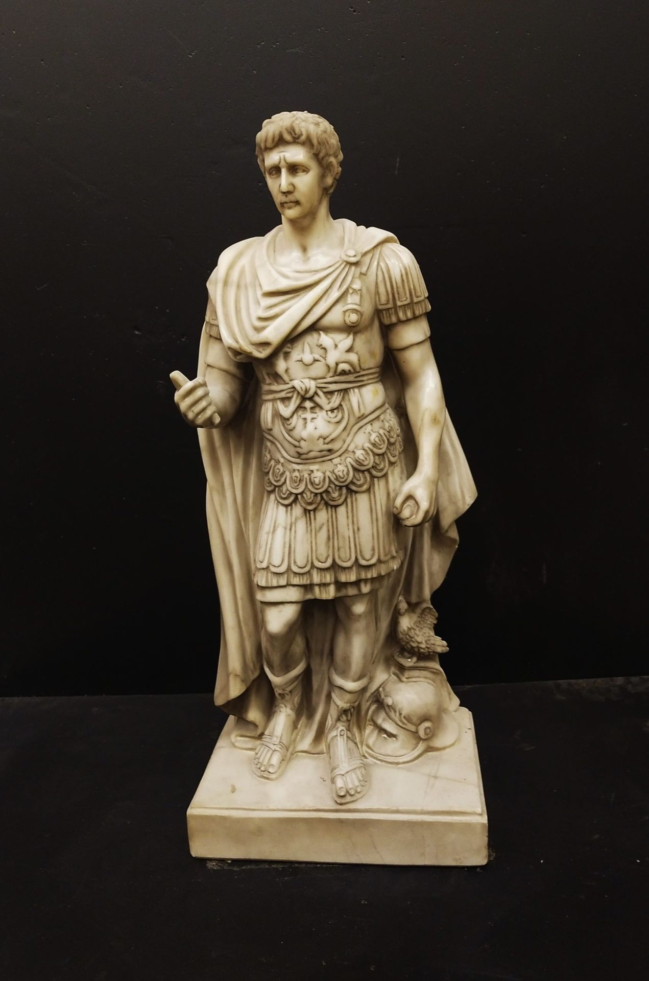 Null Sculpture de gladiateur romain, 64x27x18cm - 20e siècle