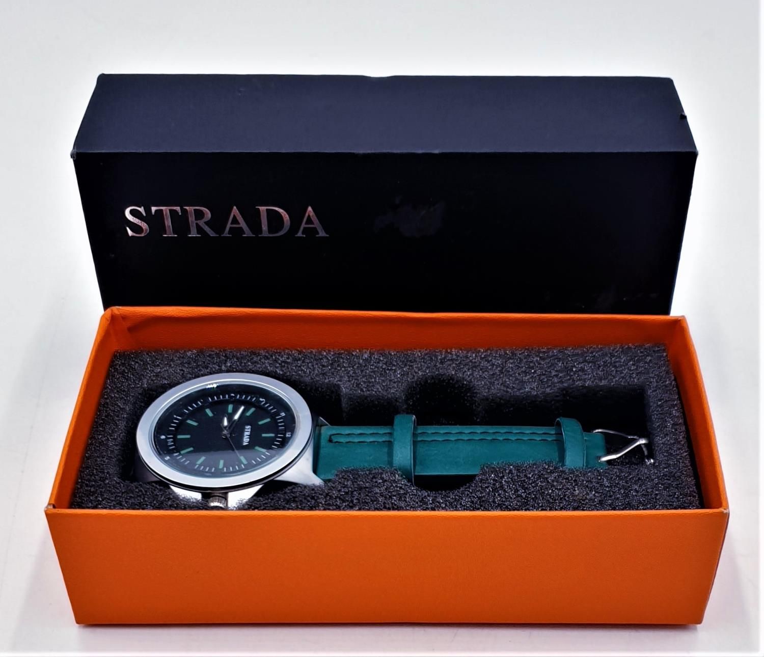 Null STRADA WRISTWATCH (Found To Be Working When Photographed) (Boxed)