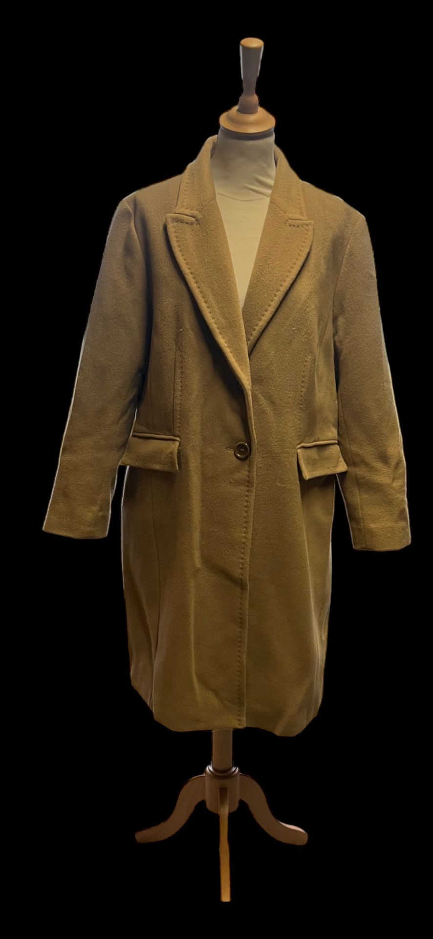 Null GERARD DAREL
Camelfarbener Mantel aus Wolle und Angora, verziert mit Steppn&hellip;