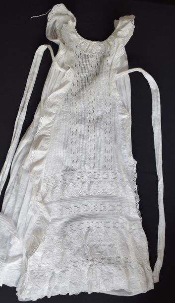 Null Deux robes de baptême, seconde moitié du XIXe siècle

Deux longues robes de&hellip;