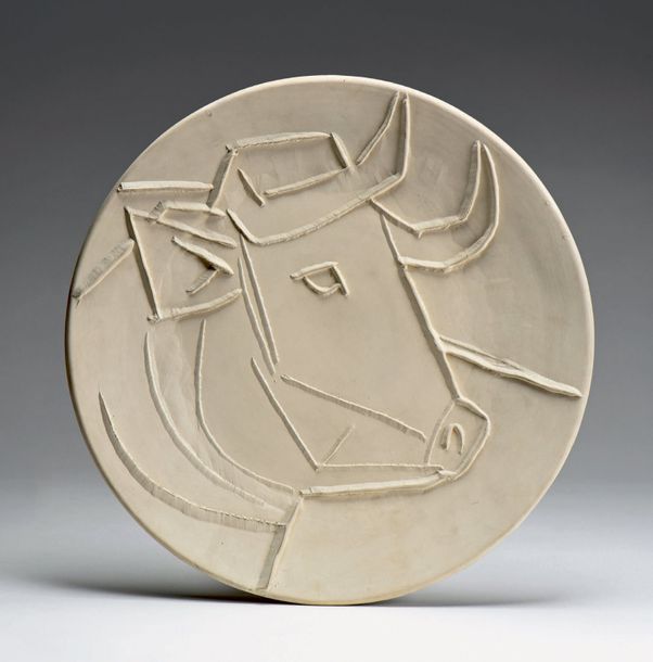 Pablo Picasso (1881-1973) Tête de taureau, 1956 (Ramié 329)
Plat rond en terre d&hellip;