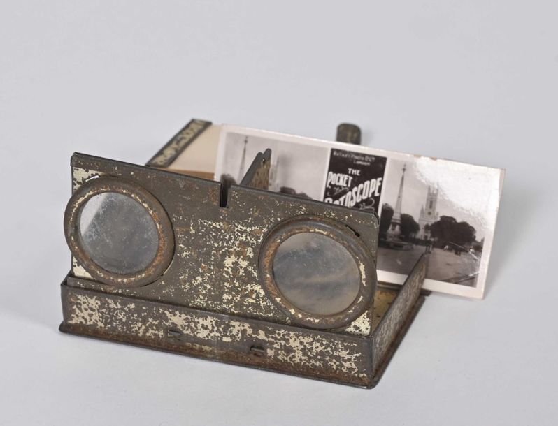 Null "The Pocket Rotoscope" en métal avec 12 vues stéréo de Brighton. Bel objet &hellip;