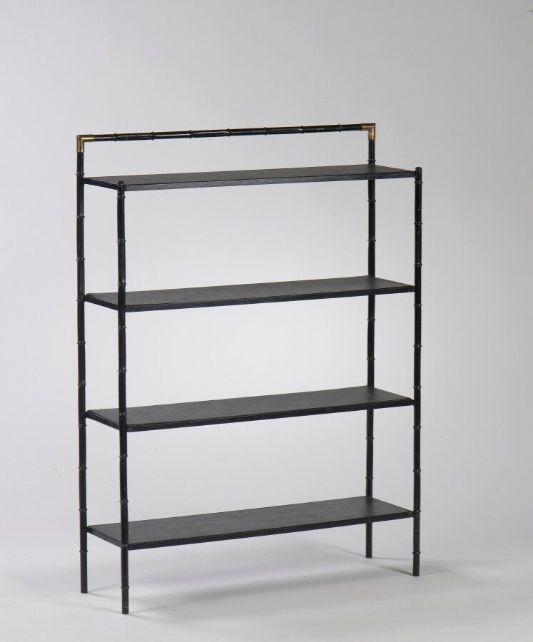 Null In the taste of Jacques ADNET



Small bookcase



Black lacquered metal, l&hellip;