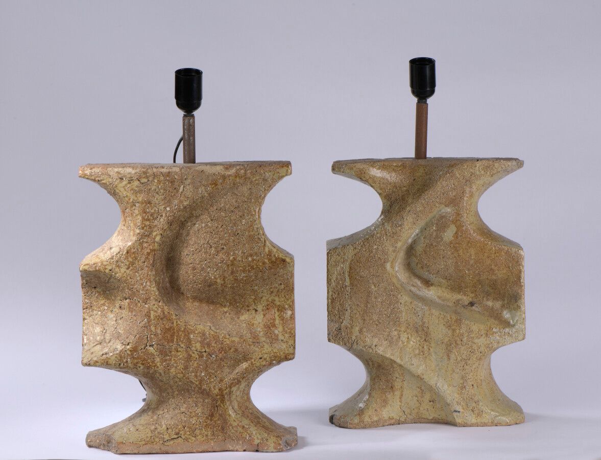 Null Arbeiten der 1960er Jahre

Lampenpaar "pièce de forme

Keramik

H. 38 cm - &hellip;