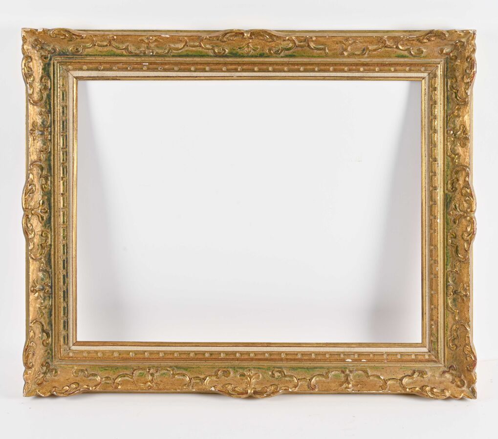 Null 长方形模制木质和镀金灰泥框架

路易十六风格，20世纪

视图：64厘米-宽48.5厘米-外部：高82.5厘米-宽67.5厘米 BL