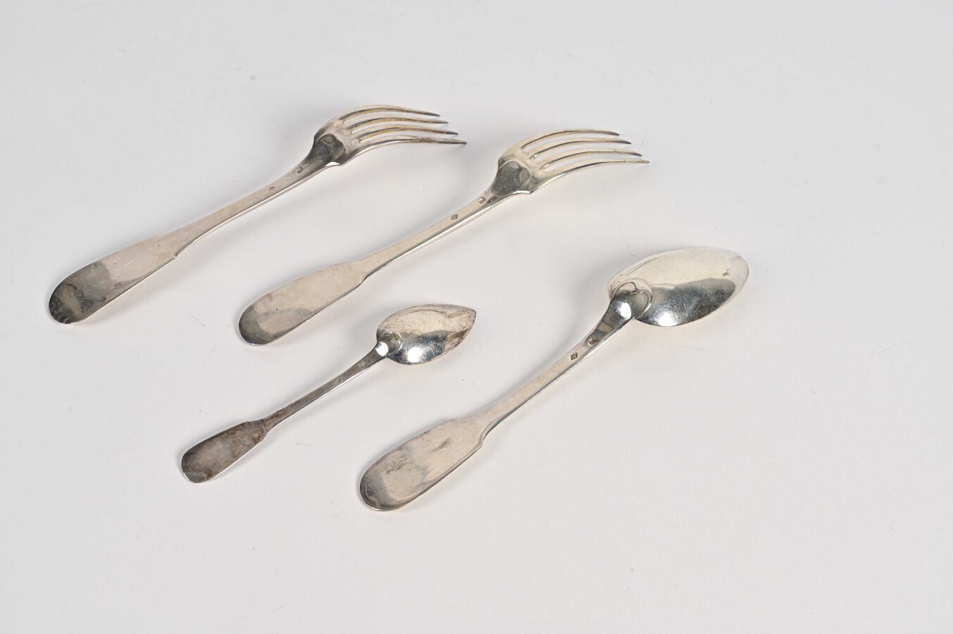Null Set of twelve silver flatware and twelve coffee spoons, unengraved

Marked:&hellip;