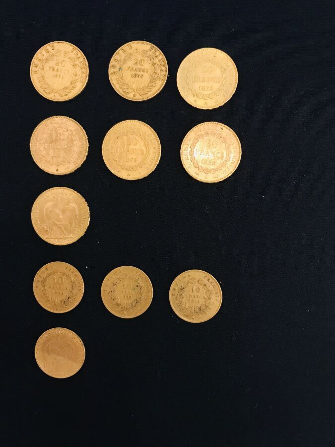 Null FRANCIA

Sette monete d'oro da 20 franchi, 1898, 1875, 1854, 1858, 1875, 19&hellip;