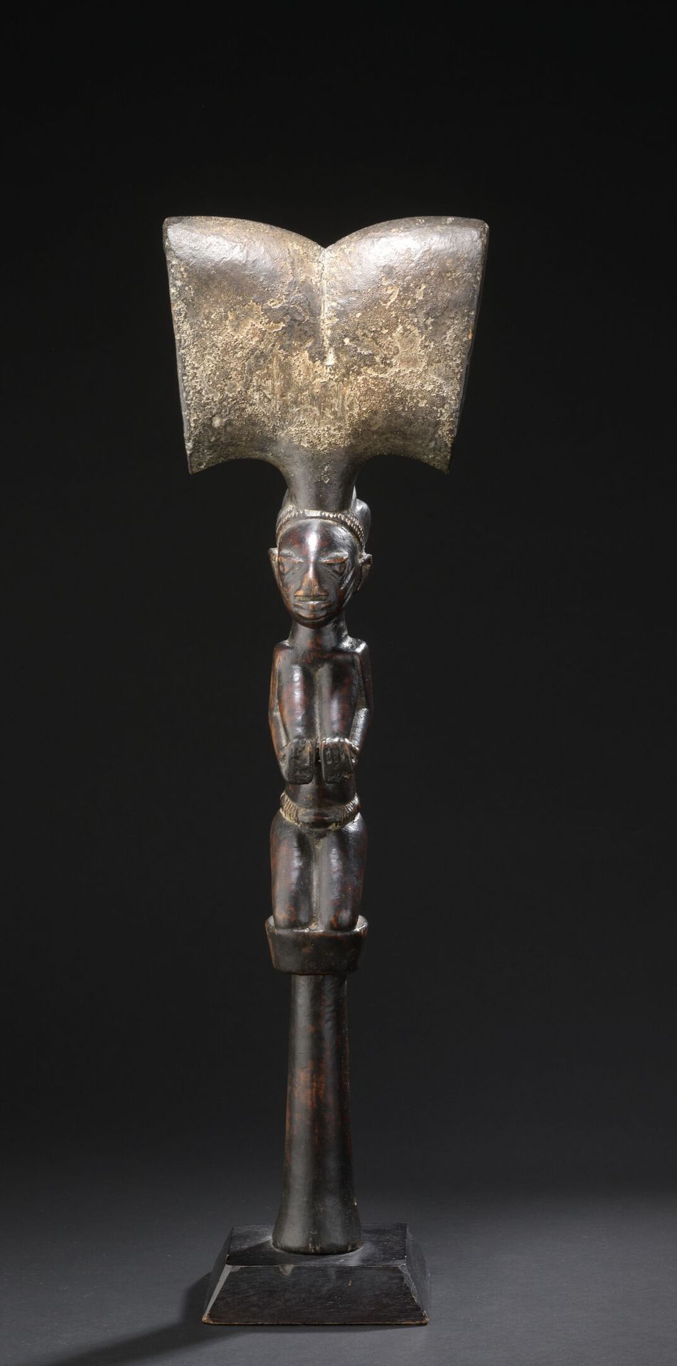 Null Sceptre Oshe Shango

Yoruba, Nigéria 

H. 53,5 cm 



Provenance : 

Hubert&hellip;