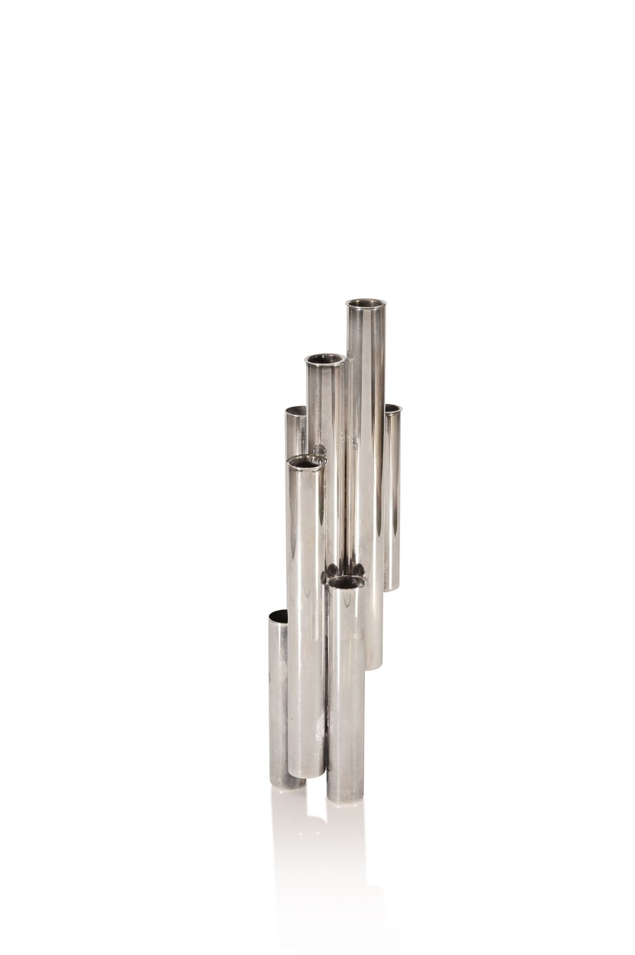 Null 里诺-萨巴蒂尼（1925 - 2016）和吉奥-庞蒂（1891-1979）。

风琴 "烛台，可以形成一个由七个圆柱体组成的花瓶，上面有四个灯芯。

&hellip;