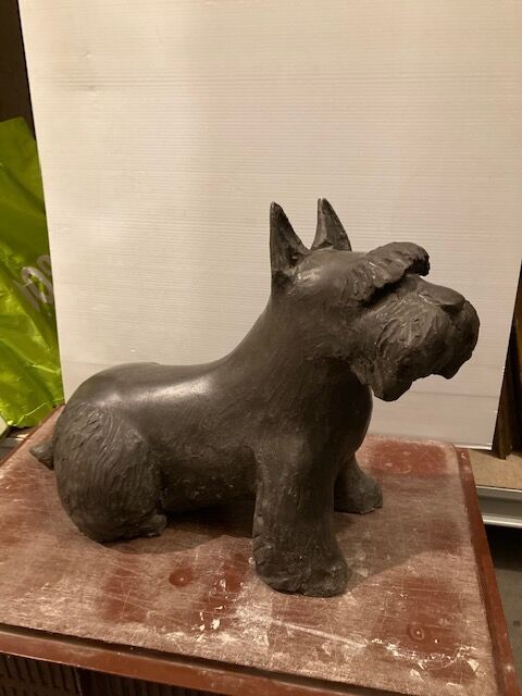 Null Attributed to MORI (1933-1994) 

"Scottish Terrier"

Patinated terracotta.
&hellip;