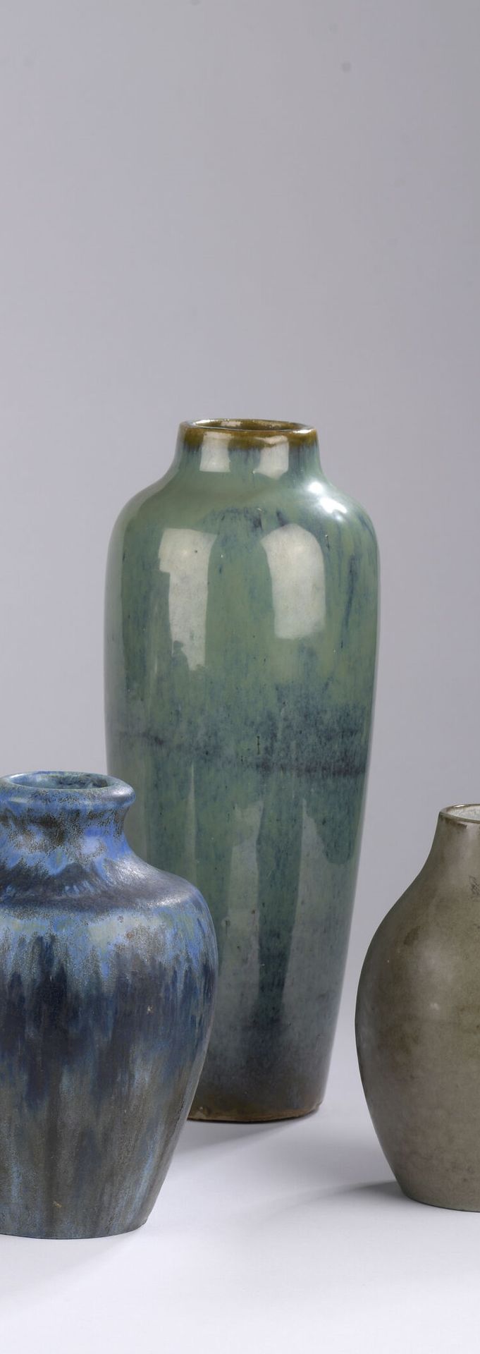Null Travail FRANÇAIS des années 1940

Vase de forme allongée à petit col très l&hellip;