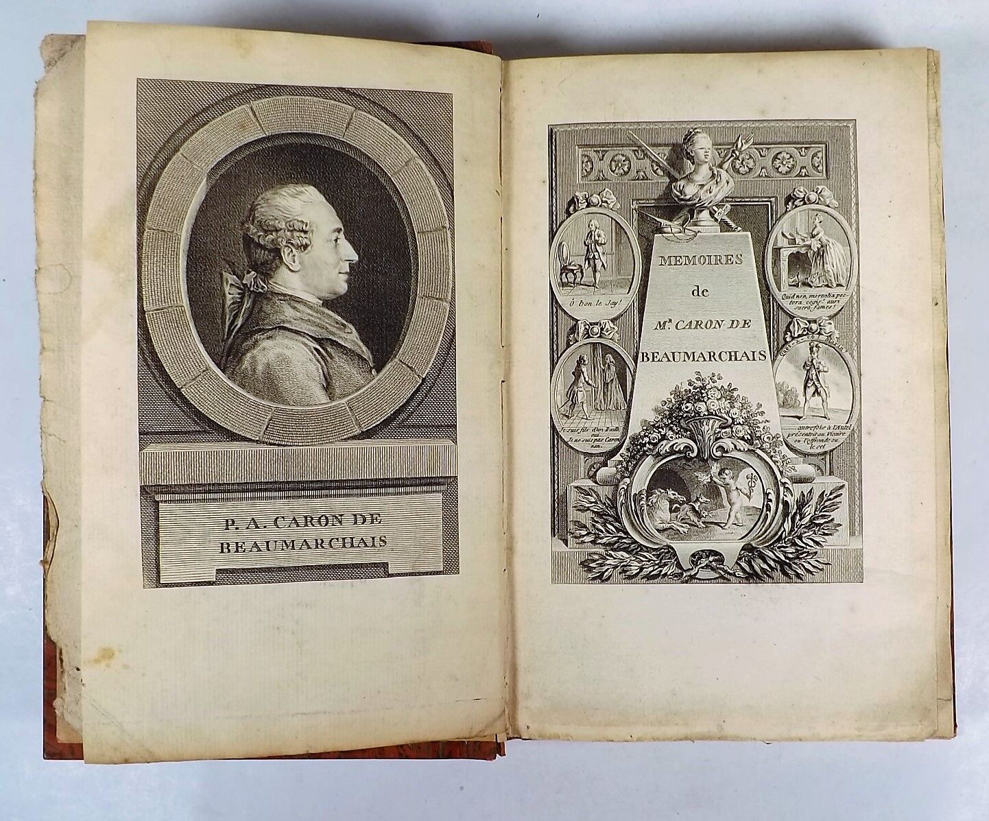 Null # ＃Beaumarchais。卡隆-德-鲍马舍回忆录》。

没有地点或名称，（1775年）。2卷，8开本，封面为Dominoté纸，现代铜板。

	&hellip;