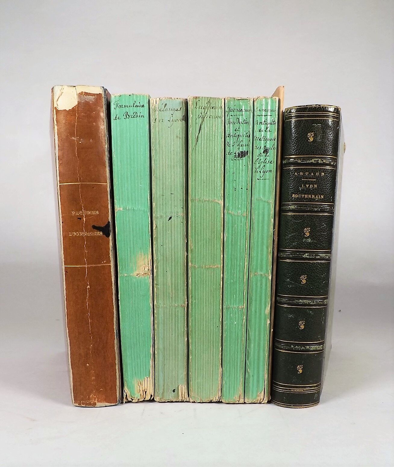 Null Collection des bibliophiles Lyonnais.[关于里昂政治和文学史的作品集，首次印刷或从极其罕见的版本中重印]。里昂，P&hellip;