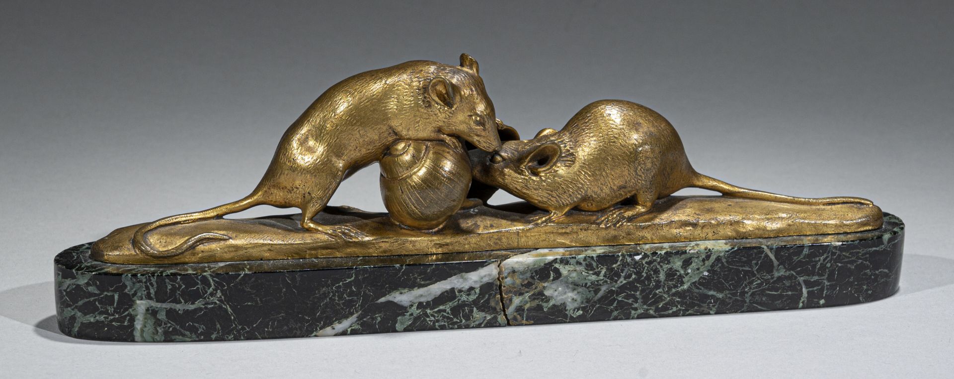 Null D'après Georges GARDET (1863-1939)
Souris et coquille d'escargot 
Bronze do&hellip;